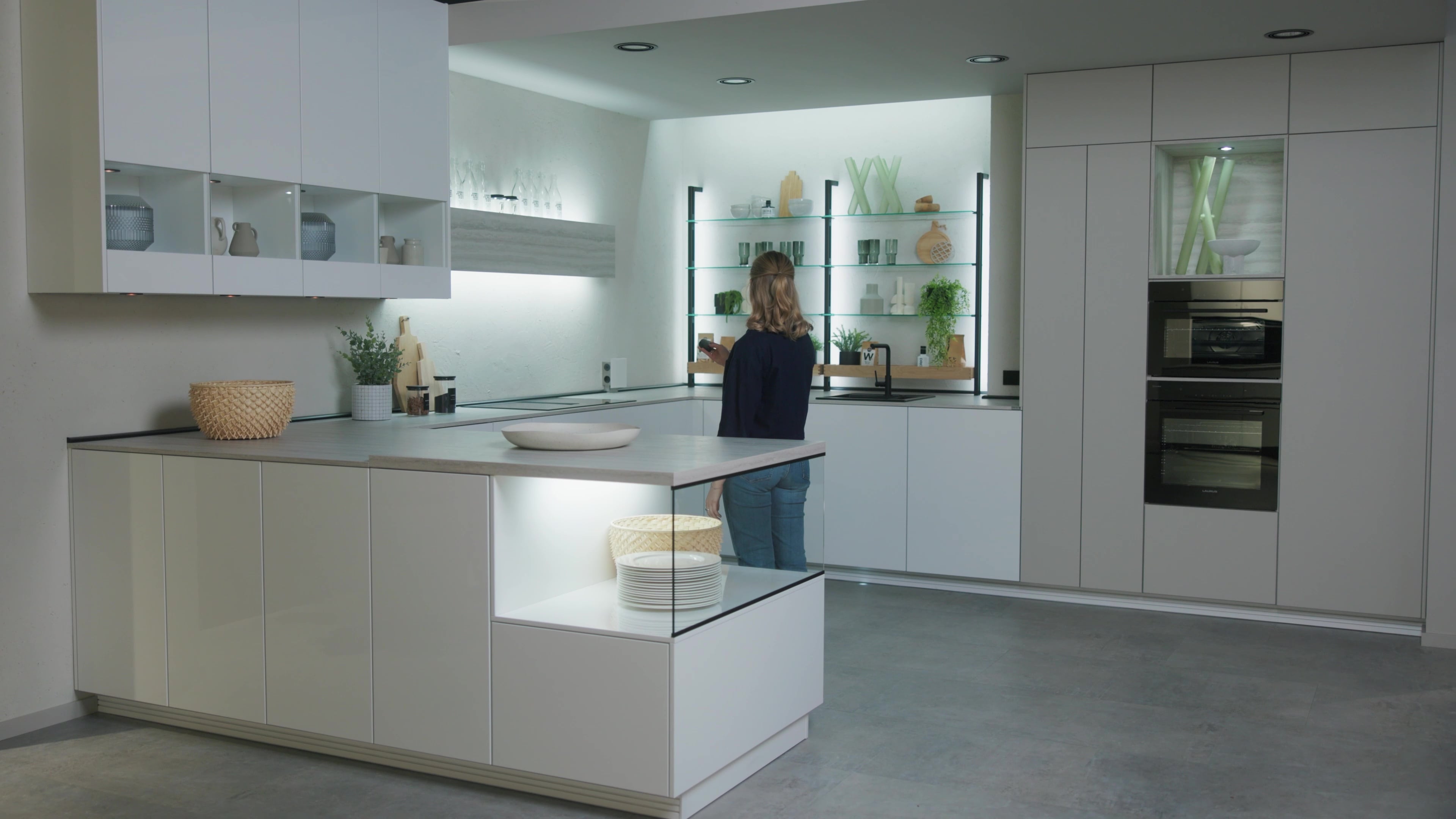 01_18_Hausmesse_2024_Philips_Hue.mp4